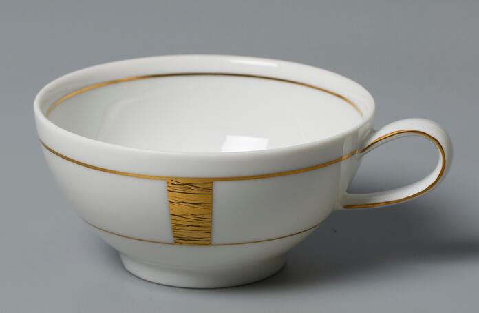 德国Seltmann Weiden白底镀金咖啡杯